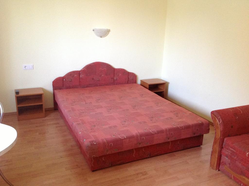 Majnar Villa Apartmanhaz Bogács Δωμάτιο φωτογραφία
